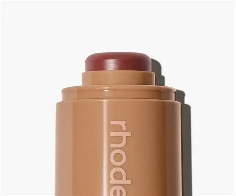 Rhode pocket blush  